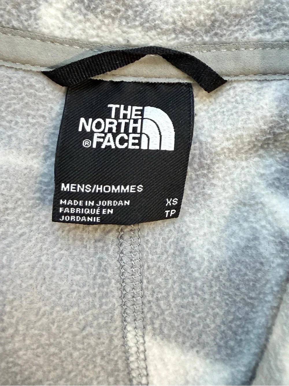 The North Face Men’s Gray White Printed Fleece Pullover XS